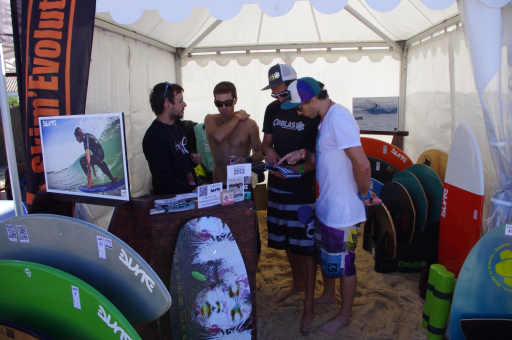 Coblas, skimboard, evolution, flat, initiation, découverte, glisse, module, vagues, treuil